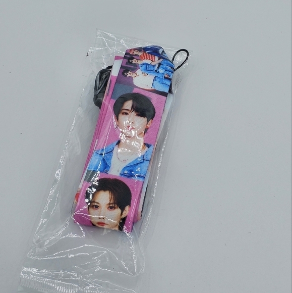 Stray Kids Maxident Lanyard ID Card Holder Badge - Picture 4 of 5
